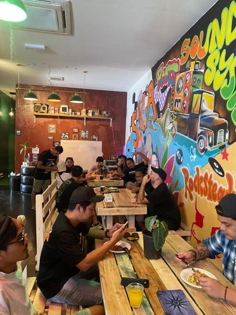 קוטה קינבלו H2 Worldpackers , The Social Hotel מראה חיצוני תמונה